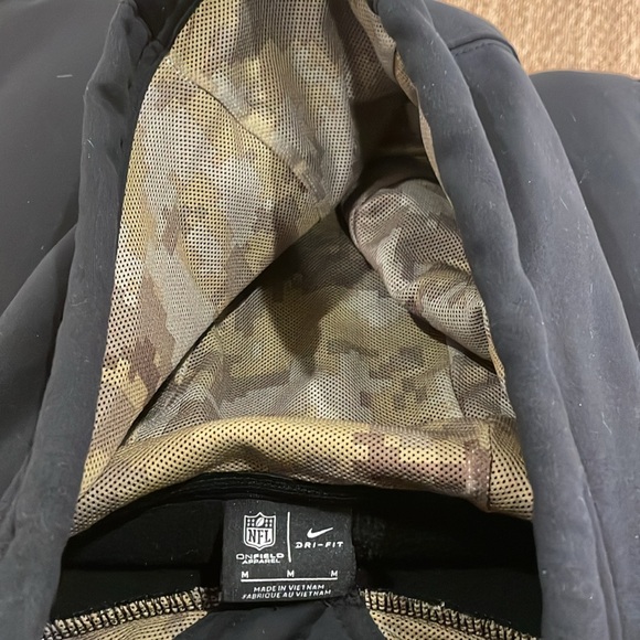 Black Dallas Cowboys Salute to Service Hoodie Size Medium - Picture 6 of 6